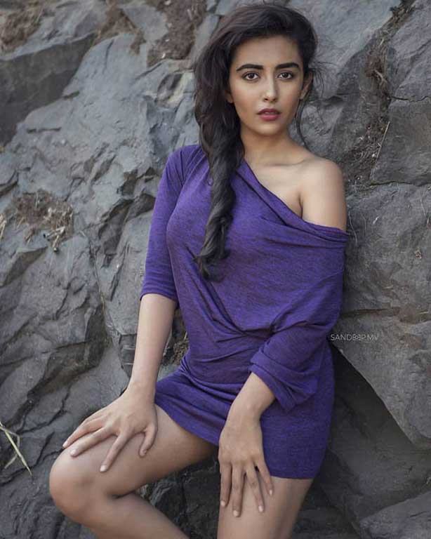 Models escort Noida